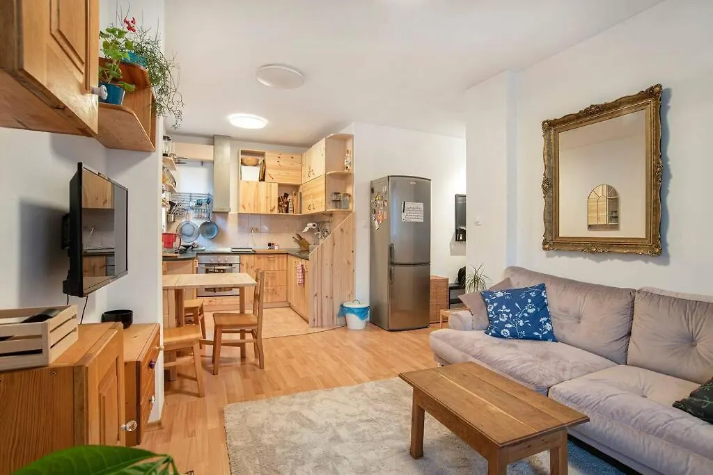 Vivid And Stylish 1 Bedroom Apartment 소피아