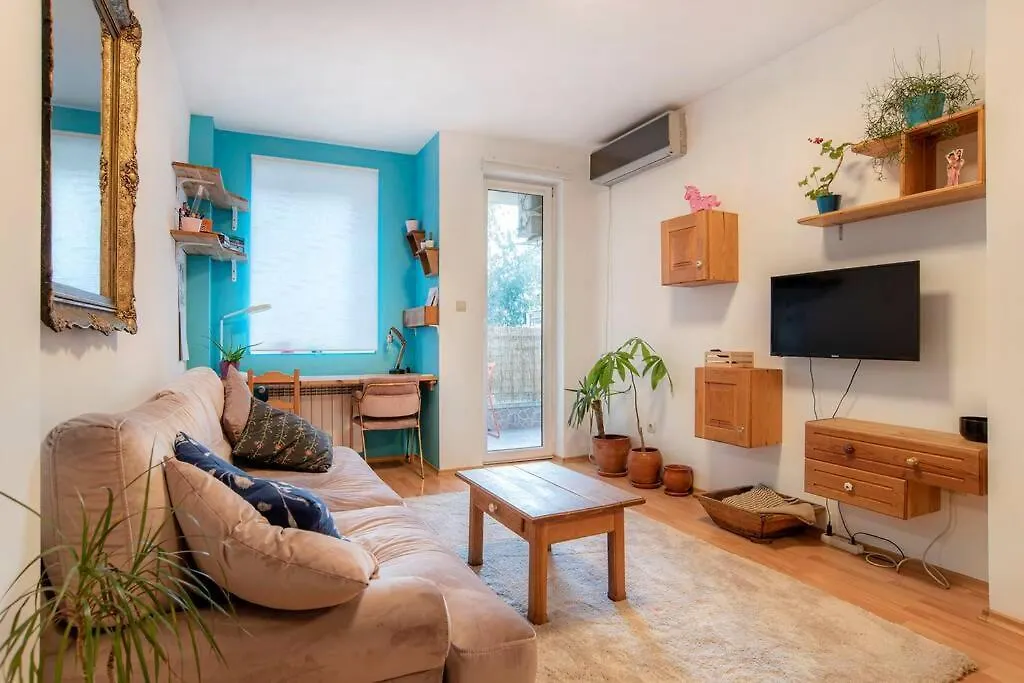 Vivid And Stylish 1 Bedroom Apartment 소피아